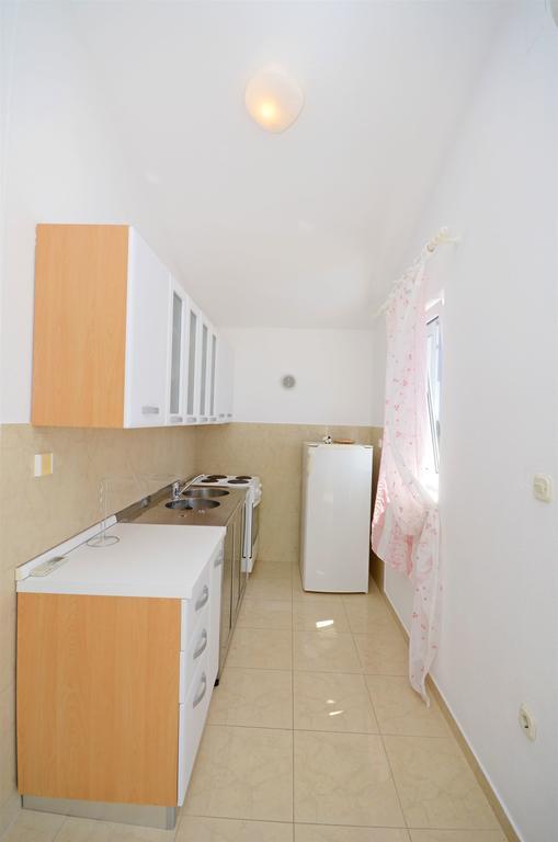 Apartments Branislav Rogoznica  Luaran gambar